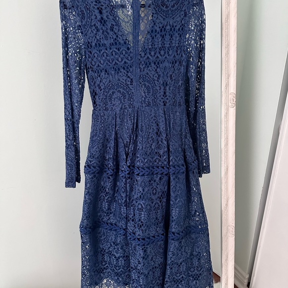 Dress - Picture 4 of 5